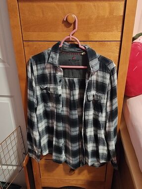 Wrangler Black & White Plaid Flannel Shirt